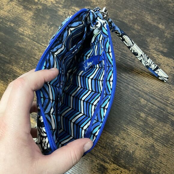 Vera Bradley Push Lock Wristlet Clutch – Blue Bayou Floral Print - Picture 4 of 5